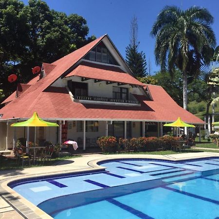 לה פינטדה Finca Hotel Pinares מראה חיצוני תמונה
