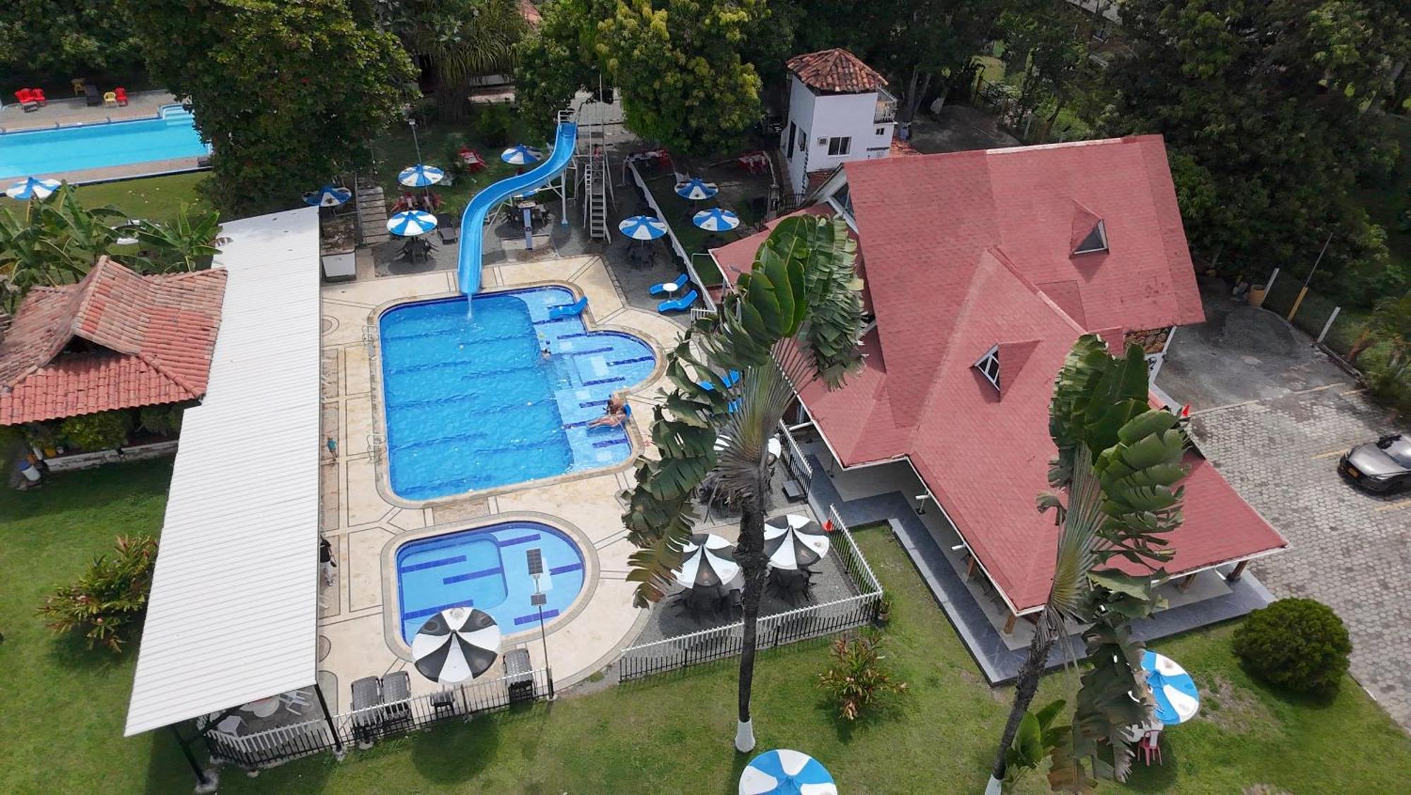 לה פינטדה Finca Hotel Pinares מראה חיצוני תמונה