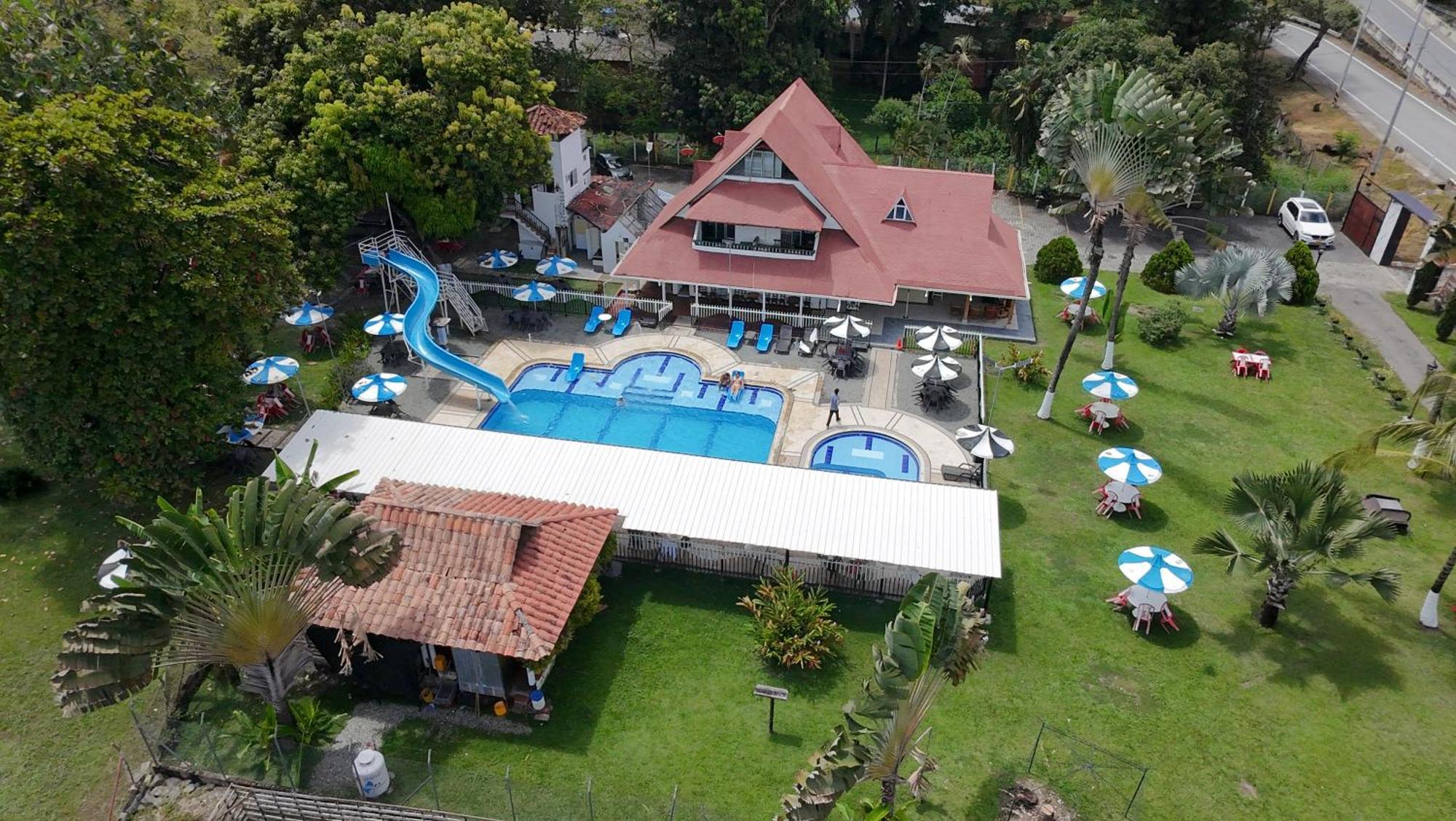 לה פינטדה Finca Hotel Pinares מראה חיצוני תמונה